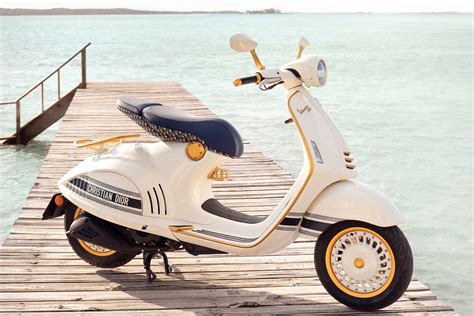 dior vespa 946.